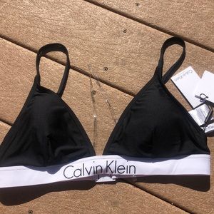 Calvin Klein Bikini Top Medium